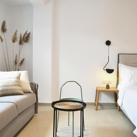 أفيتوس Iades Suites الغرفة الصورة