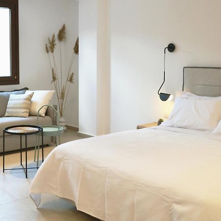 أفيتوس Iades Suites الغرفة الصورة