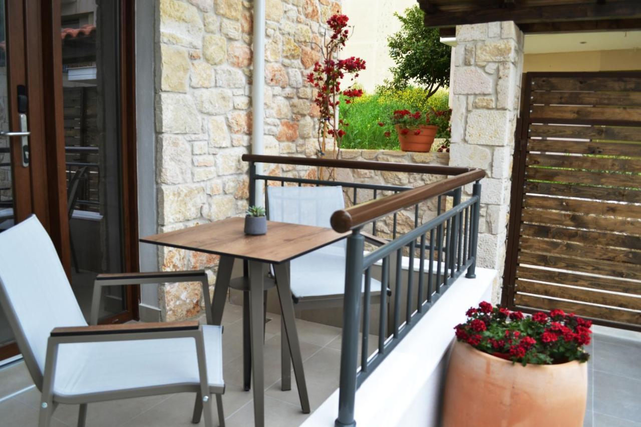 أفيتوس Iades Suites المظهر الخارجي الصورة
