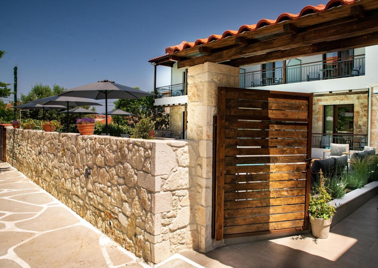أفيتوس Iades Suites المظهر الخارجي الصورة